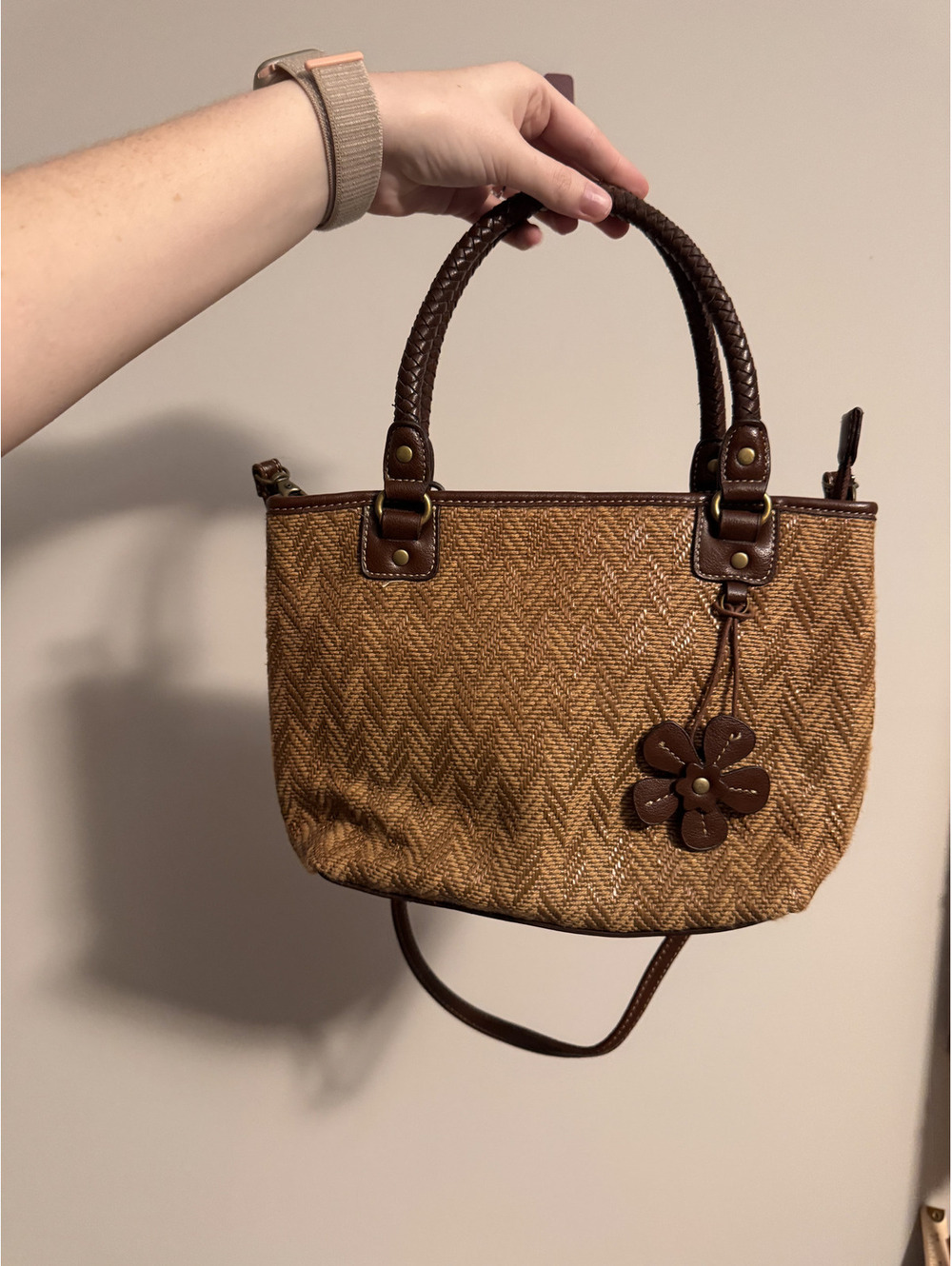 Y2K Relic Tan Herringbone Woven Straw Satchel Bag Crossbody Leather Flower Charm